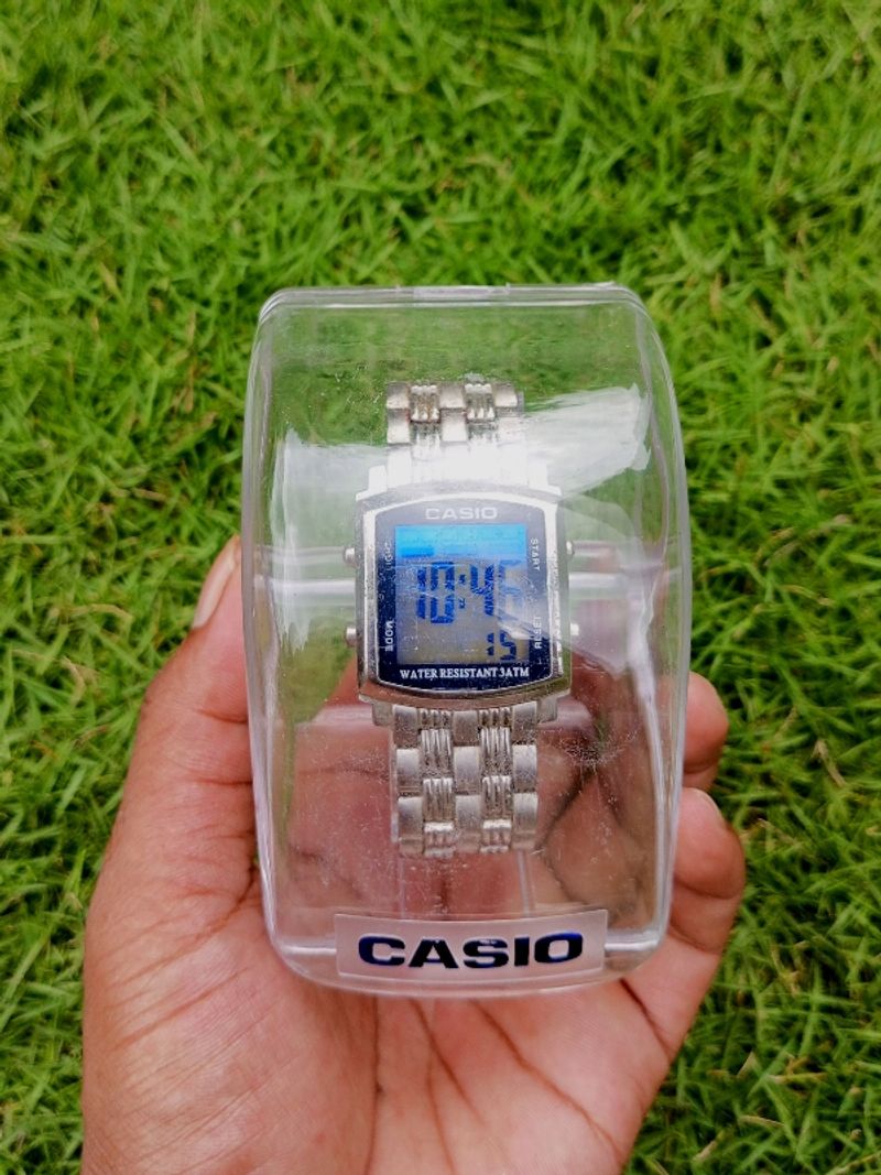 Jam Casio, foto 2