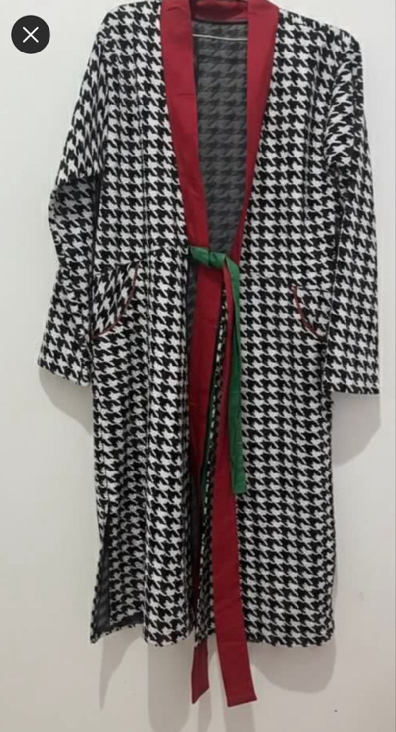 Long Coat Motif, foto 2