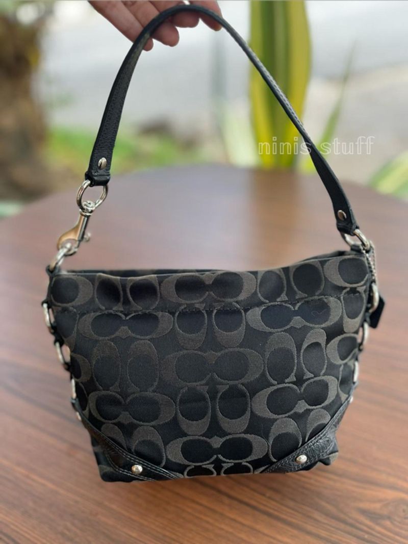 coach carly mini black shoulder bag, foto 2