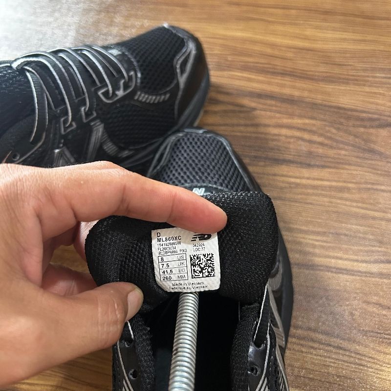 New Balance 860 v2 "Black Silver Metallic", foto 6