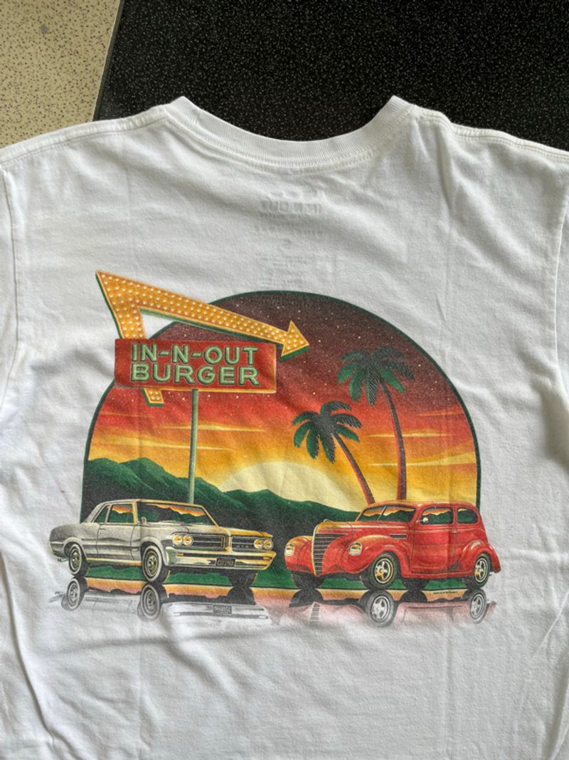 Kaos In N Out Burger Florida, foto 3