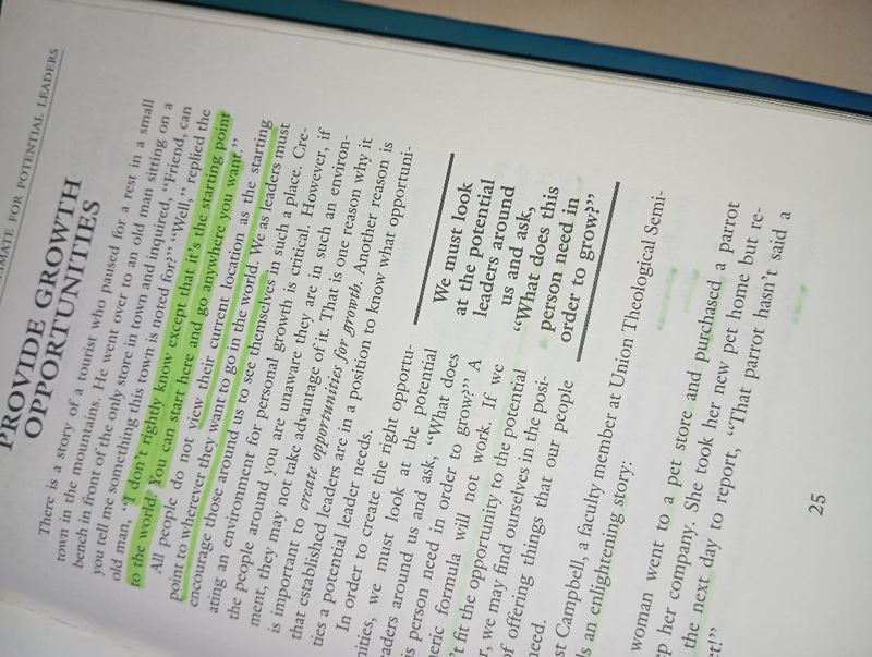 Original Import Buku Developing the Leaders Around You John, foto 3