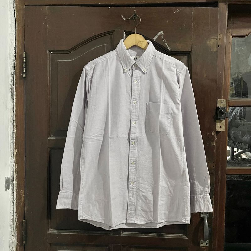 Kemeja Uniqlo Regular Fit Basic Casual Light Blue L/S, foto 2