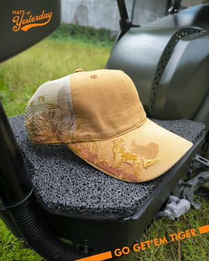 Topi Hunting dog embroidery outdoor trucker caps