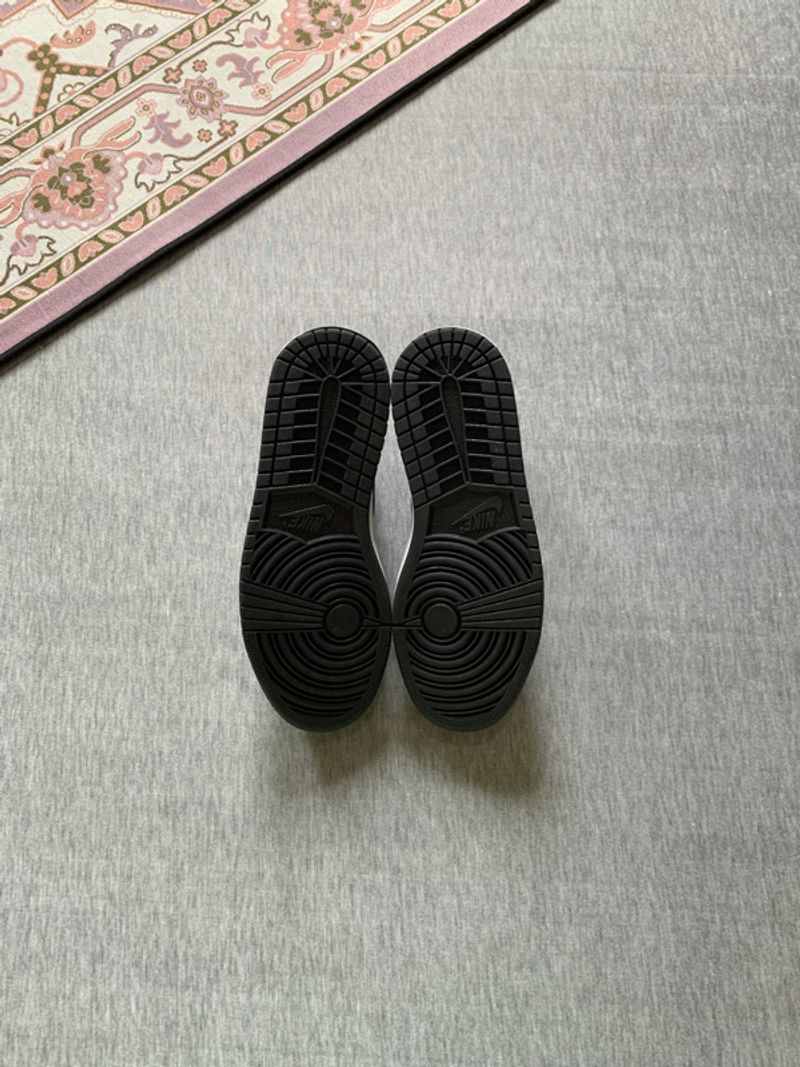 Nike Air Jordan 1 Low Panda, foto 5