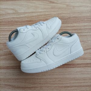 Nike Air Jordan Luxury Casual Sneakers Wanita white