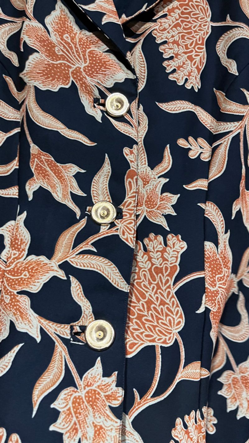 Batik Wanita Kantoran, foto 3