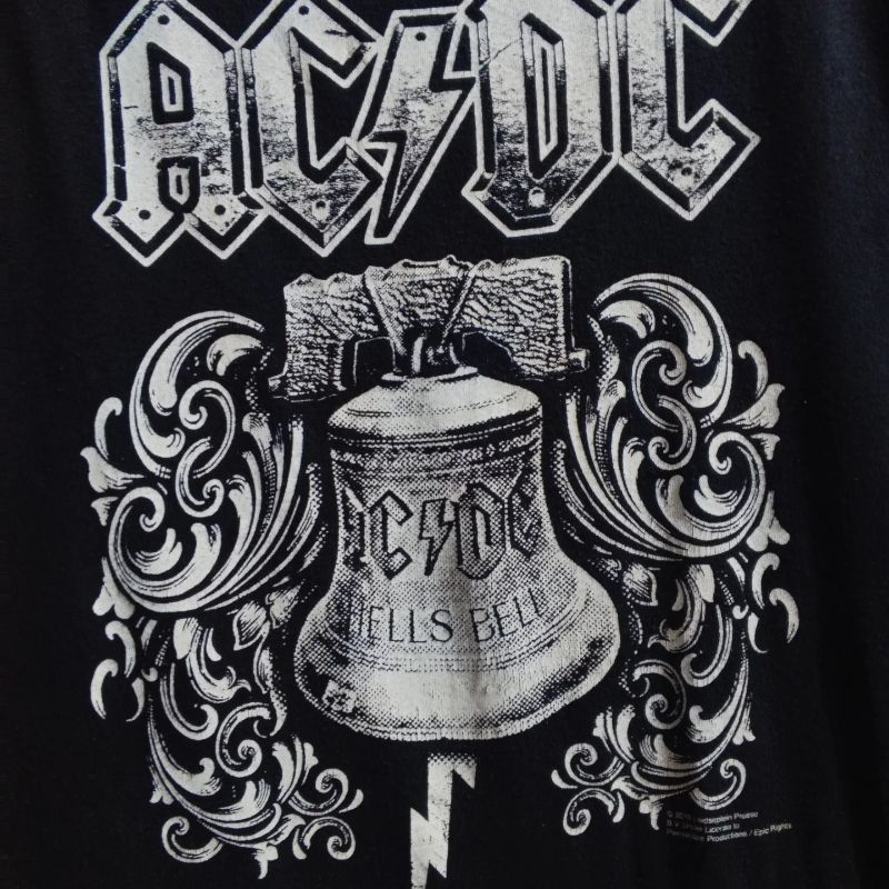 LIQUID BLUE ©2016 - ACDC "HELLS BELL" band tee, foto 2