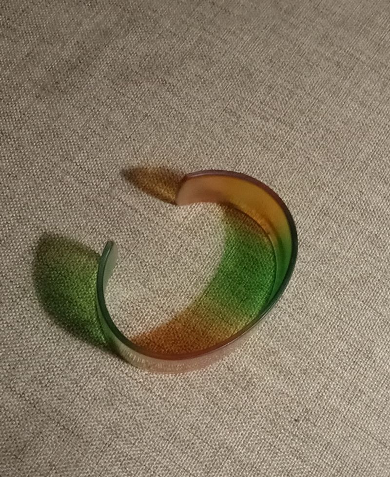 Gelang transparan, foto 2