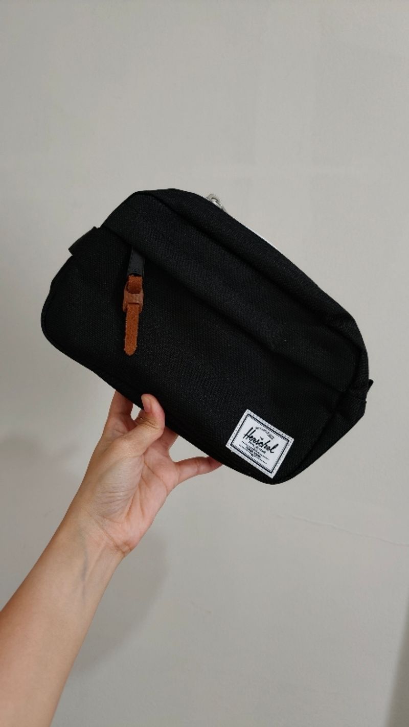 NEW Herschel Chapter Travel Kit 5L, foto 2