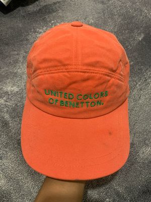 Topi snapback united colors of benetton