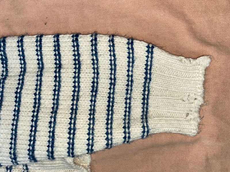 CROP (GU) KNIT STRIPE HIGHNECK 🤍💙, foto 2