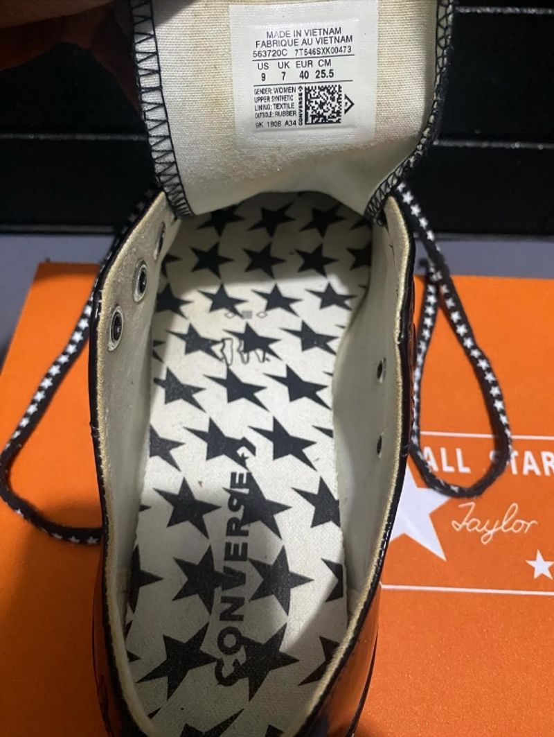 Converse x Miley Cyrus 'Patent Stars', foto 7
