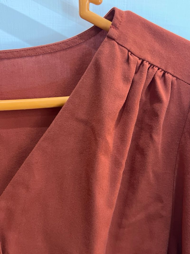 UNIQLO Top Atasan, foto 2