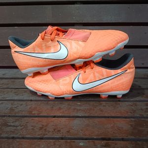 Sepatu Bola 38 (24 cm) Nike Phantom vnm academy fg