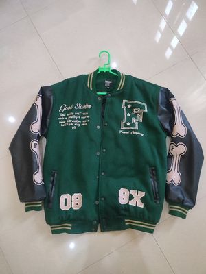 Jaket varsity tebal bahan dalam furing