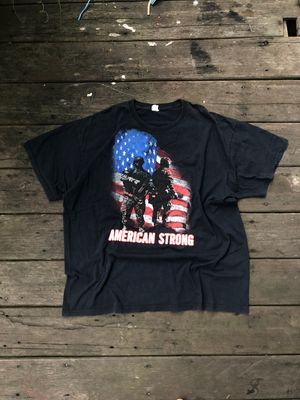 T-shirt  American Strong By Jerzess