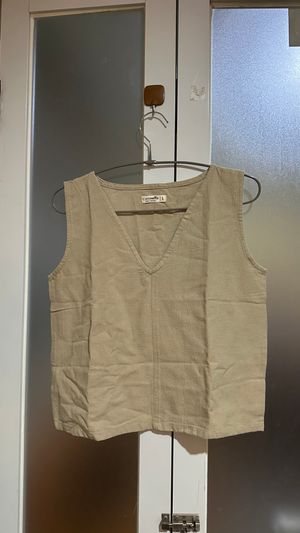 v-neck shell top