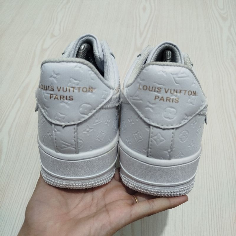 Nike Air Force 1 x Louis Vuitton, foto 4