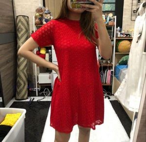 mini dress brokat merah natal