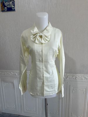 Casual Shirt Wanita cream