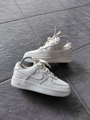 Nike Air Force 1 Triple White