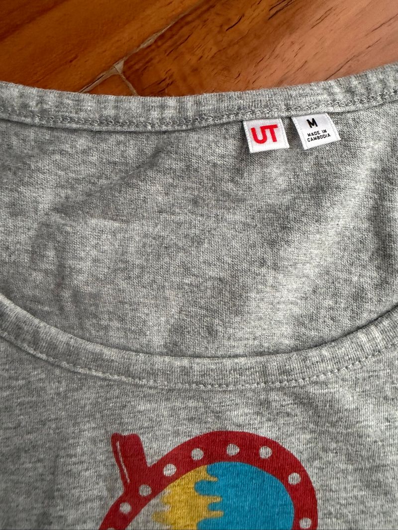 Kaos Uniqlo, foto 4