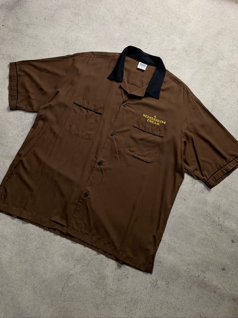 GU X Studio Seven Brown Bowling Shirt, foto 3