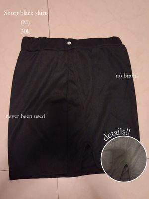 short slit skirt
