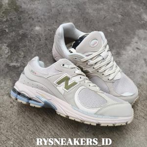 NB 2002R WHITE BEIGE 41