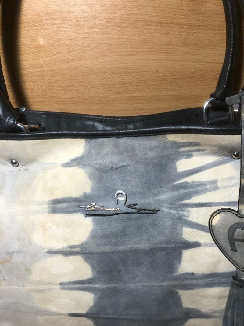 Ettienne Aigner Leather Handbag, foto 2