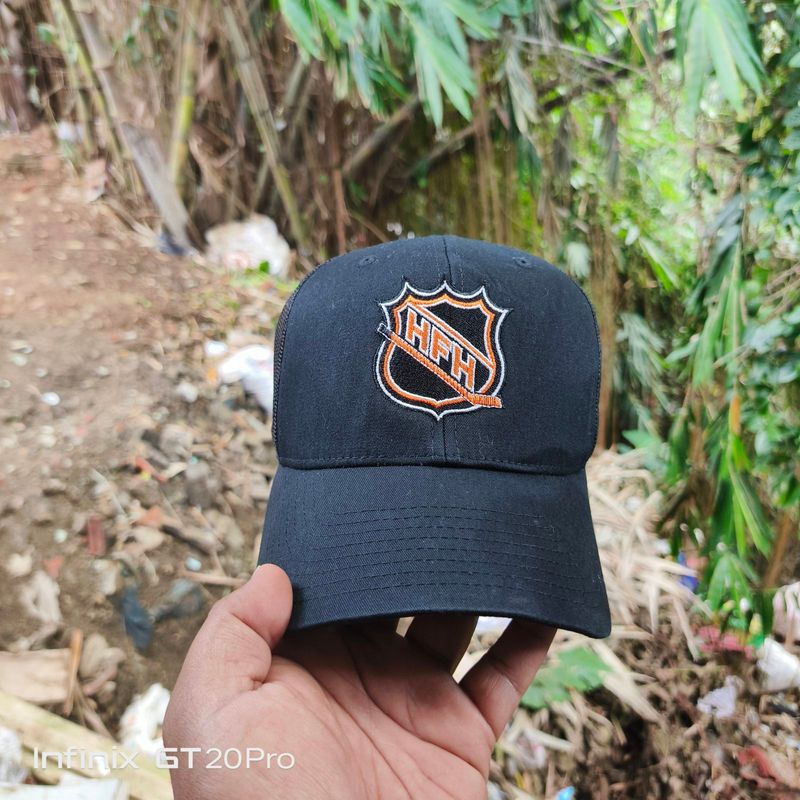 TOPI MESH BACK CLASSICS YUPOONG ORIGINAL, foto 2