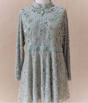Kebaya lamaran