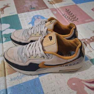 Sepatu Nike Air Max LTD Size 44 / 28 cm