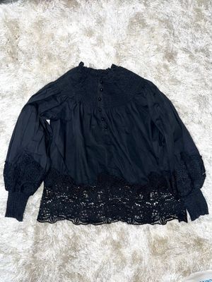 Lace Blouse Bangkok
