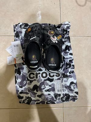 crocs x bape black