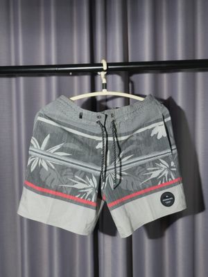 Quiksilver Boardshorts – Radical Times (Grey Floral)