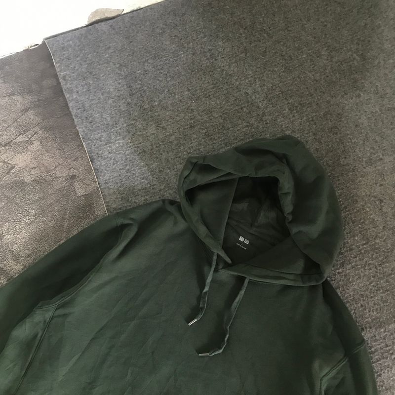 HODDIE UNIQLO BASIC GREEN ARMY GREEN FOREST SECOND LIKE NEW, foto 3