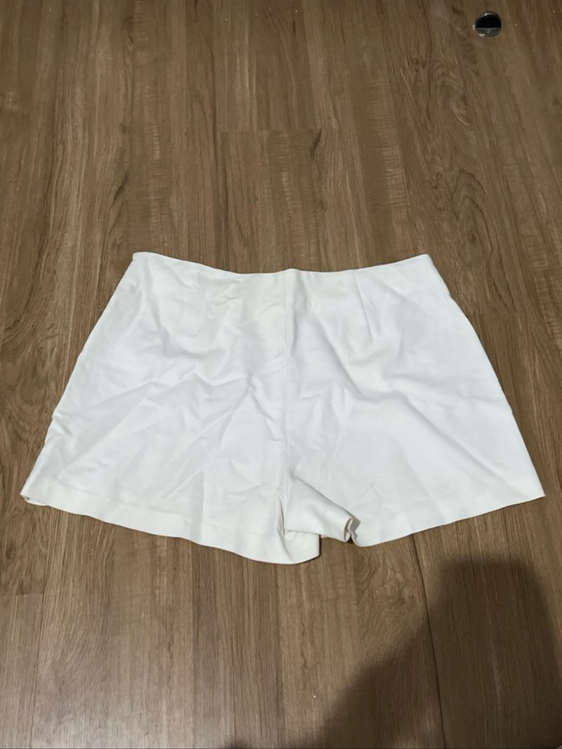 White Short Pants, foto 2