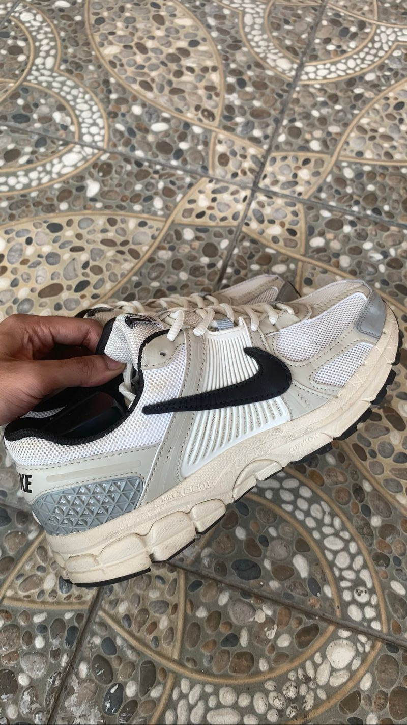 Nike zoom air vomero5, foto 2