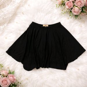 B.L.F BLACK ASIMETRIS SKIRT SIZE M / NEW NO TAG