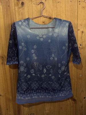 Blouse Wanita Motif Floral Biru Gradasi – Atasan Casual Eleg