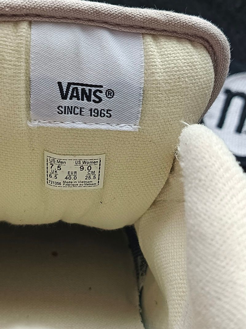 Vans Vault KNU Skool x Hirono "Pop Mart", foto 7