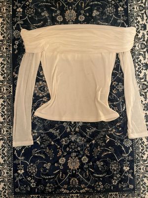 Hnm off shoulder