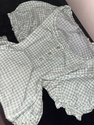 crop tops green