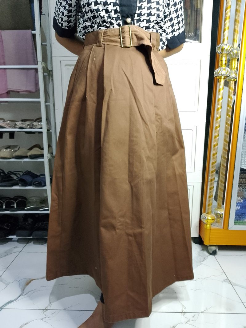 rok panjang brand G.U, foto 2