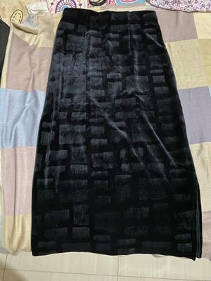 Rok hitam vintage velvet