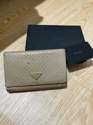 Dompet pradaaa