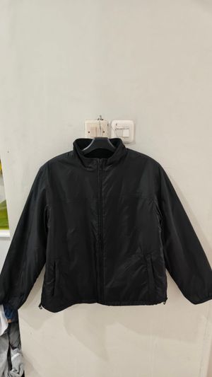 Jaket uniqlo