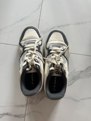 Sepatu airwalk